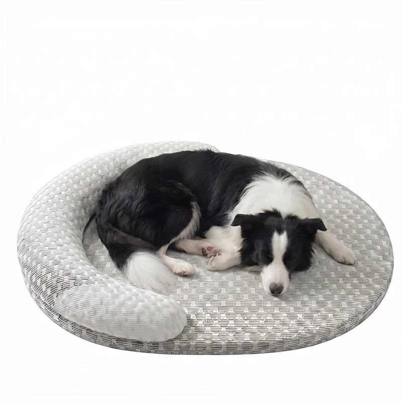 Size chart comparing S, M, L, XL and XXL dimensions for the Cooling Ice-Silk Pet Bed